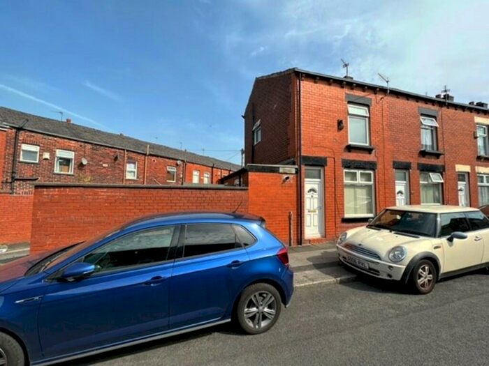 2 Bedroom End Of Terrace House To Rent In Grove Street, Halliwell, Bolton, BL1