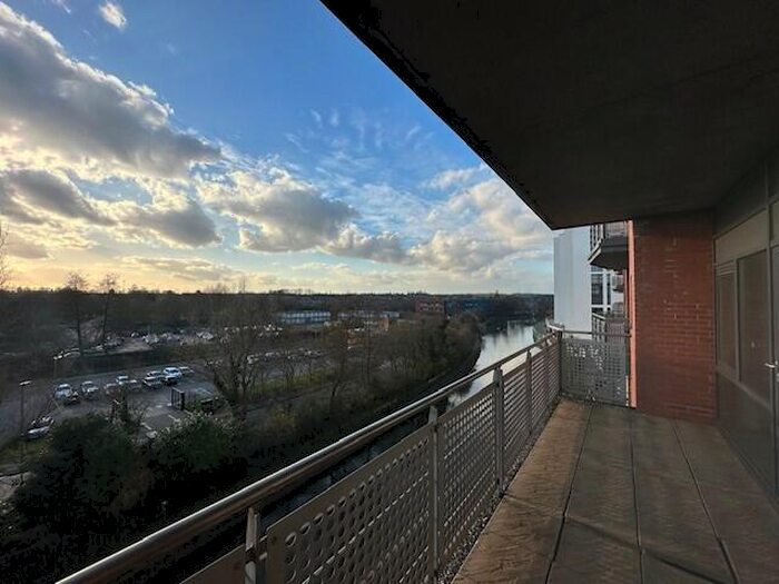 2 Bedroom Flat To Rent In Roman Wall, Bath Lane, LE3