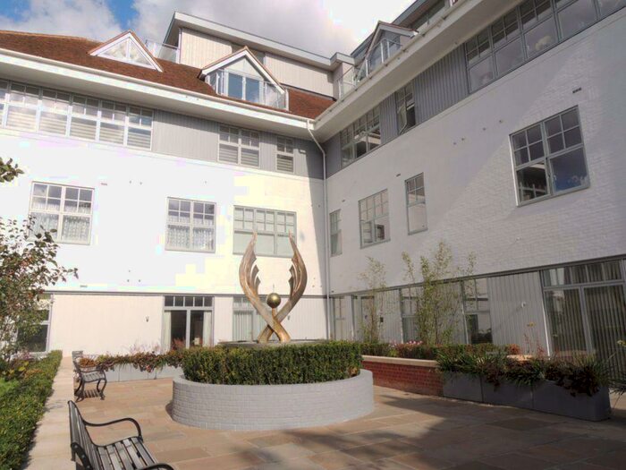 1 Bedroom Flat To Rent In Town Centre, CO1