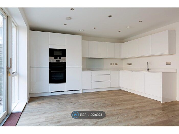 5 Bedroom Flat To Rent In Hazell Street, Cambridge, CB1