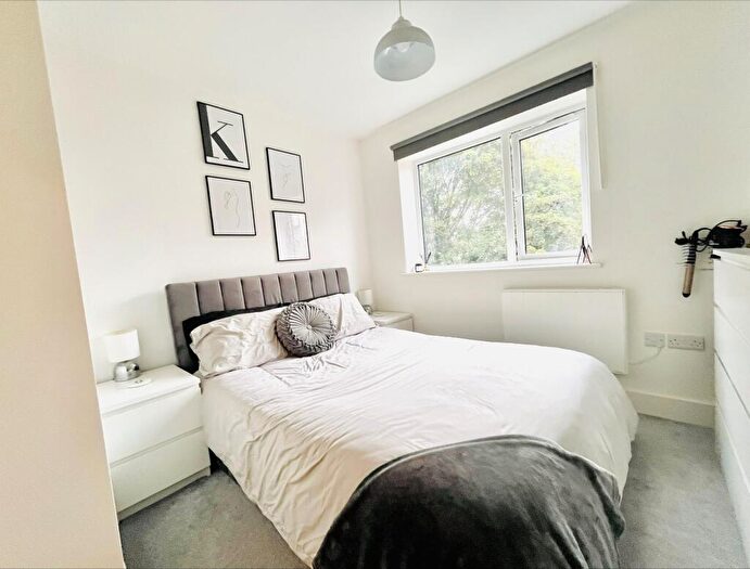 1 Bedroom Apartment For Sale In Queens Terrace, Southampton, SO14