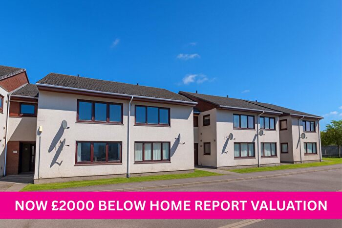 1 Bedroom Flat For Sale In Hilton Court, Inverness, IV2