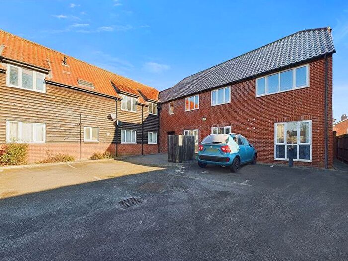2 Bedroom Maisonette For Sale In Railway Street, Braintree, CM7
