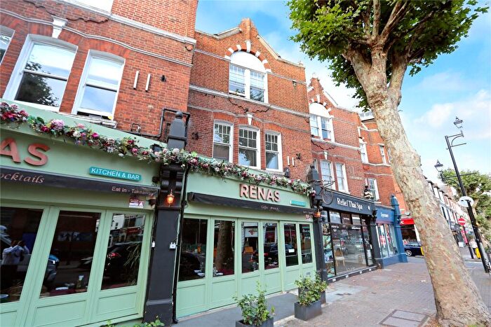 1 Bedroom Flat For Sale In Brighton Road, Surbiton, KT6