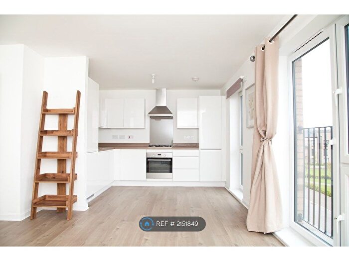 2 Bedroom Flat To Rent In South Queensferry, Edinburgh, EH30