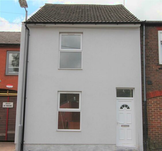 1 Bedroom Property To Rent In Room In Shared House, Adelaide Street, Luton, LU1