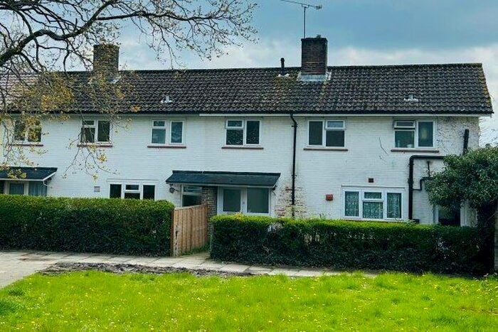 3 Bedroom Property To Rent In Tilgate Way, Crawley, RH10