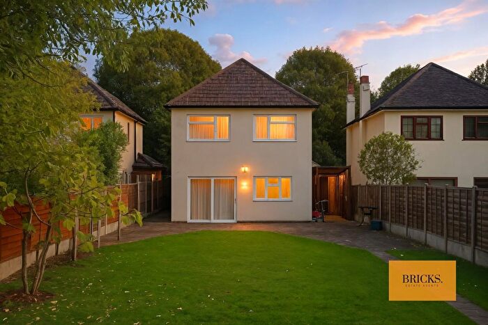 5 Bedroom Detached House For Sale In Avenue Road, Harold Wood, Romford, RM3