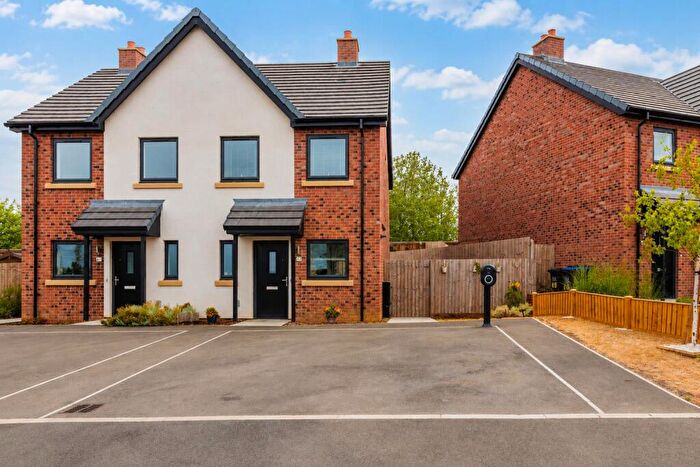 2 Bedroom Semi-Detached House For Sale In Brindley Way, Fenny Compton, Southam, CV47