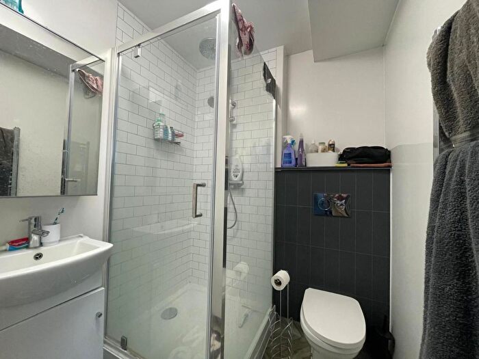 1 Bedroom Property To Rent In Room, Flat, Landrose House, Lawrence Hill, Bristol, BS5