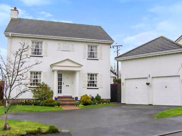 4 Bedroom House To Rent In Bickington, EX31