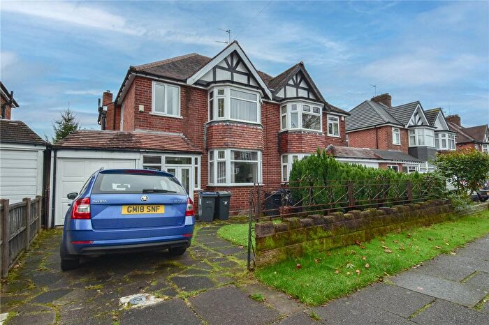 3 Bedroom Semi-Detached House To Rent In Wake Green Road, Birmingham, West Midlands, B13