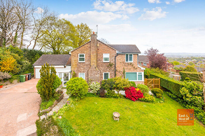 4 Bedroom Detached House For Sale In Pennsylvania, Exeter, EX4