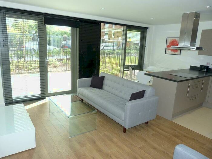 2 Bedroom Apartment To Rent In Bootmakers Court, Stepney Green, E1