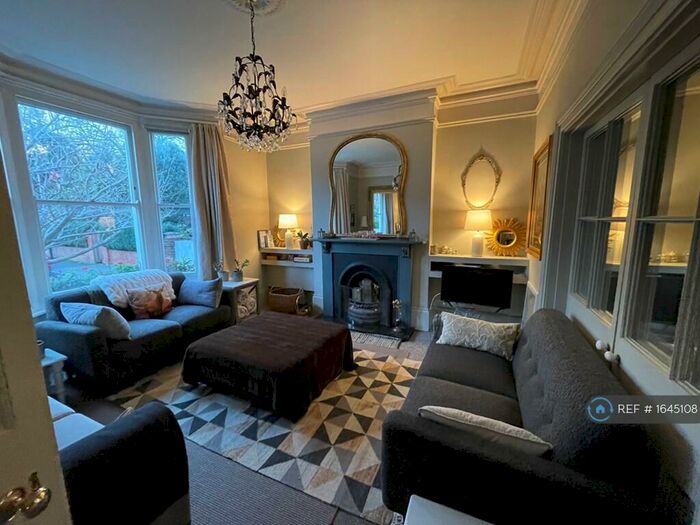 4 Bedroom Semi-Detached House To Rent In St Annes Road, Cheltenham, GL52