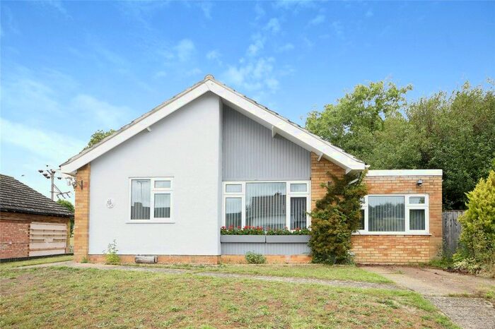 3 Bedroom Bungalow For Sale In Hereward Way, Wethersfield, Braintree, Essex, CM7