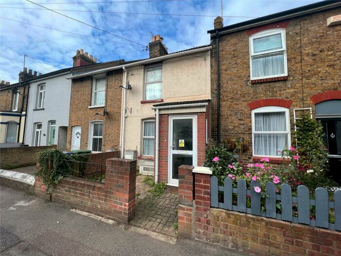 2 Bedroom Terraced House For Sale In Bayford Road, Sittingbourne, Kent, ME10