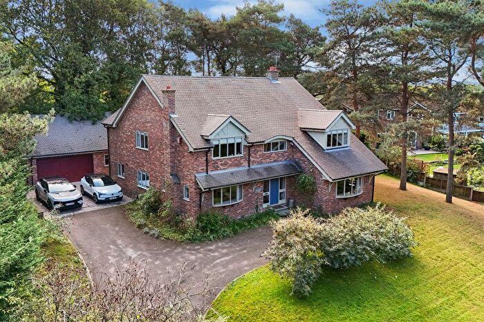 5 Bedroom Detached House For Sale In Giantswood Lane, Congleton, CW12