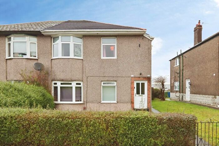 2 Bedroom Flat For Sale In Chirnside Road, Glasgow, Lanarkshire, G52