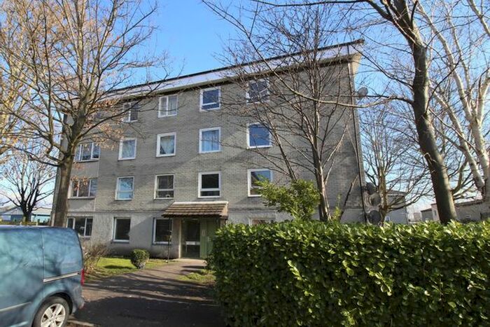 2 Bedroom Flat To Rent In Glenbervie Road, Grangemouth, FK3