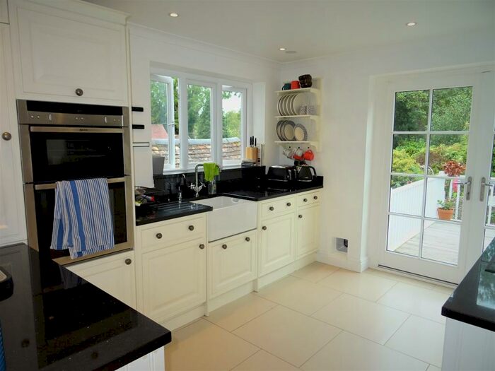 2 Bedroom Maisonette To Rent In High Street, Lindfield, RH16