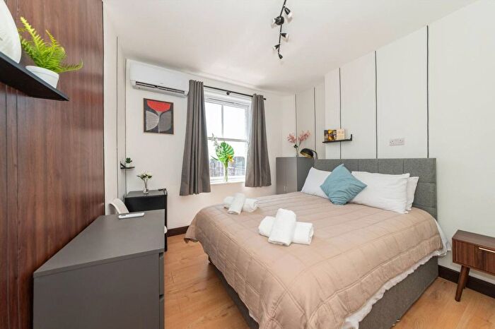 Studio To Rent In Kensington, W8