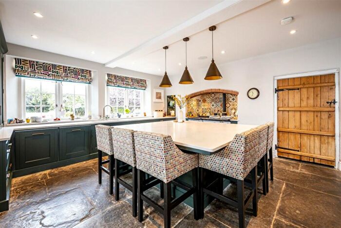 6 Bedroom Country House For Sale In Church Road, Snitterfield, Stratford-upon-Avon, CV37