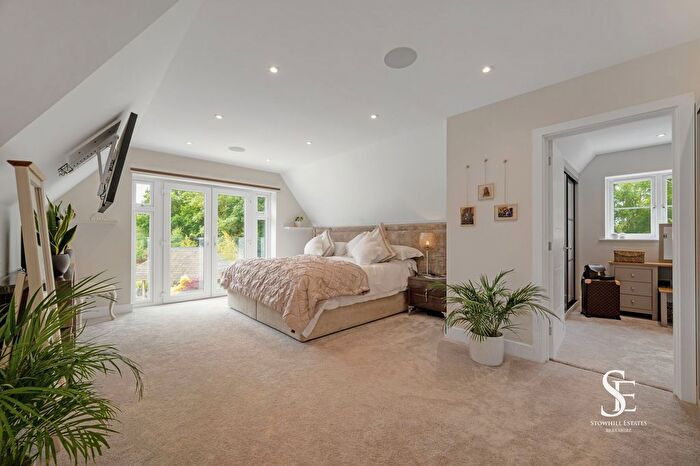 5 Bedroom Detached House For Sale In Redlake Lane, Wokingham, RG40