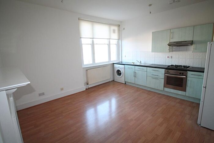 1 Bedroom Flat To Rent In Mare Street, Hackney, London, E8