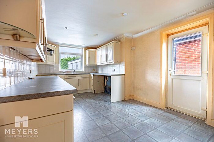 2 Bedroom Detached Bungalow For Sale In Brockley Road, Bournemouth, BH10