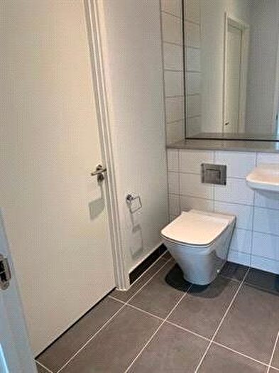 2 Bedroom Flat To Rent In Bury Street, Salford, Lancashire, M3