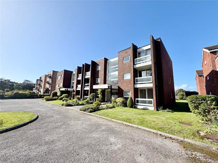 2 Bedroom Apartment For Sale In Brandon Park Court, Southport, PR9