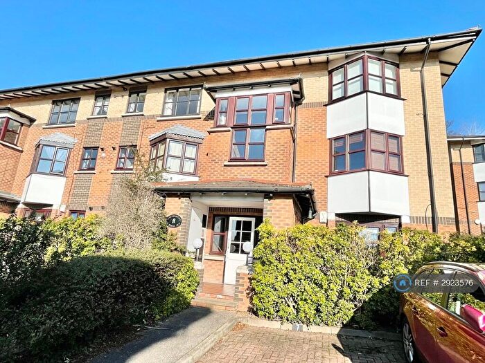 2 Bedroom Flat To Rent In Celestial Gardens, London, SE13