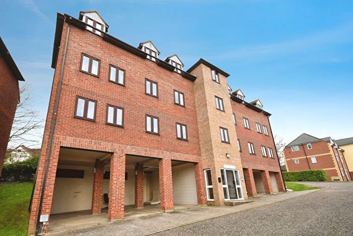 2 Bedroom Flat For Sale In Angle Side, Braintree, CM7