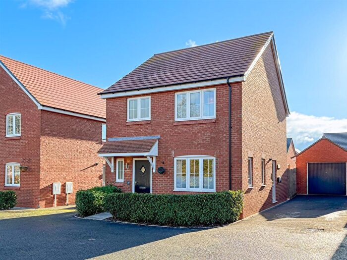 3 Bedroom Property To Rent In Bubb Road, Hampton Magna, Warwick, CV35
