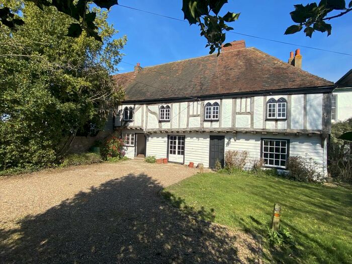 4 Bedroom Property To Rent In Lower Rainham Road, Gillingham, ME7