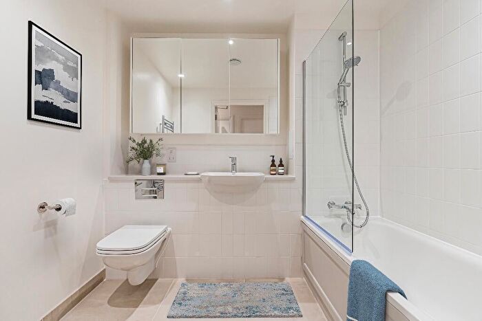 3 Bedroom Duplex To Rent In PLATFORM_ In Edinburgh, EH6