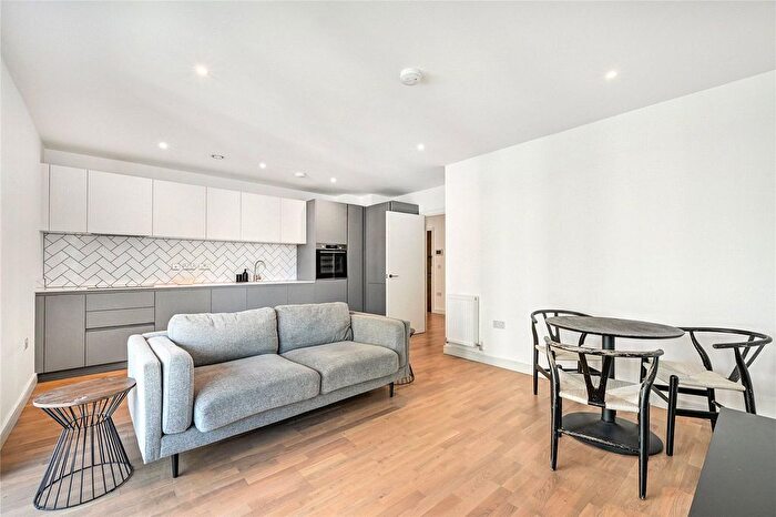 1 Bedroom Flat For Sale In Watson House, Greenleaf Walk, Southall, UB1