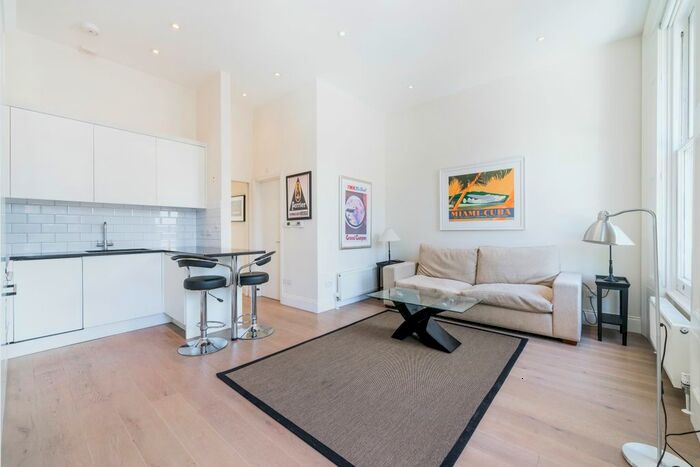 1 Bedroom Flat To Rent In Pembridge Road, London, W11