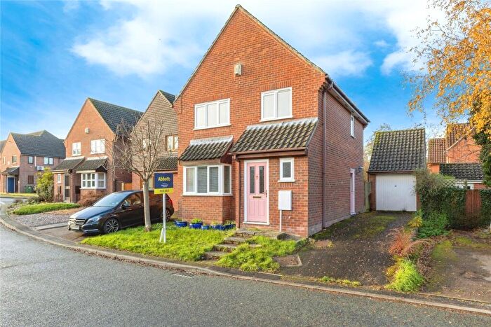 3 Bedroom Detached House For Sale In Briton Way, Wymondham, Norfolk, NR18