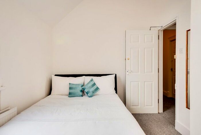 6 Bedroom Property To Rent In St. Martins Terrace, Canterbury, CT1