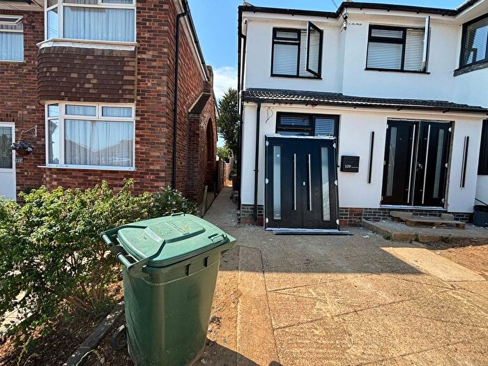 Studio To Rent In The Studio Annex, Sinclair Avenue, Banbury, OX16