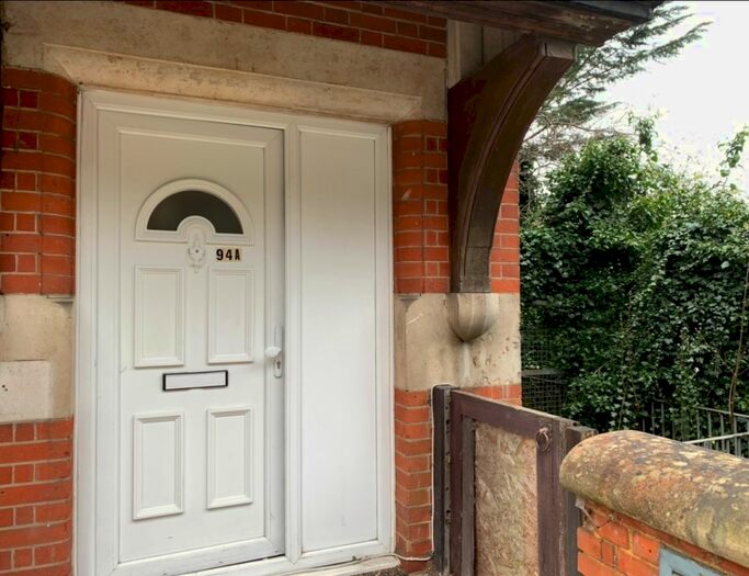 1 Bedroom Flat To Rent In Godstone Road, Kenley, CR8