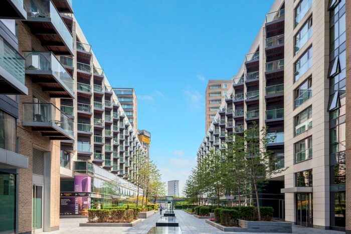1 Bedroom Flat For Sale In Baltimore Wharf, Canary Wharf, London, E14