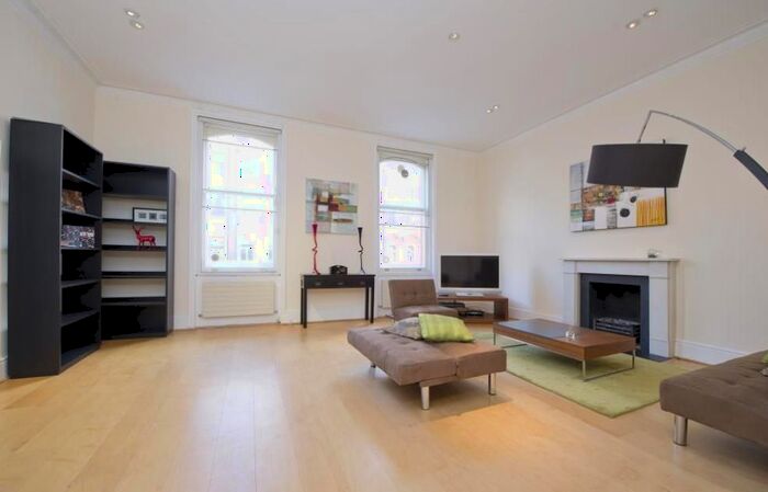 2 Bedroom Flat To Rent In Dover Street, Mayfair, London, W1S