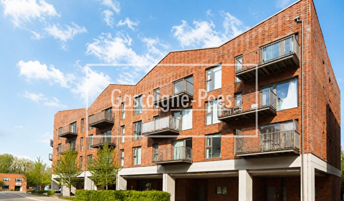 2 Bedroom Apartment To Rent In Walnut Tree Close, Guildford, GU1
