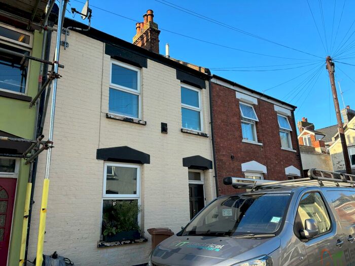 3 Bedroom House To Rent In Union Street, St Thomas, EX2