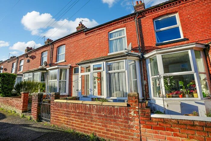 3 Bedroom Terraced House For Sale In Connaught Road, Cromer, NR27