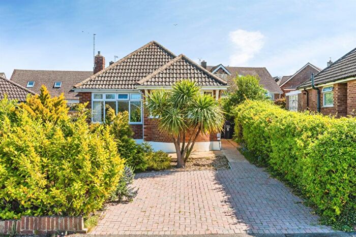 2 Bedroom Detached Bungalow For Sale In Folkestone Close, Seaford, BN25