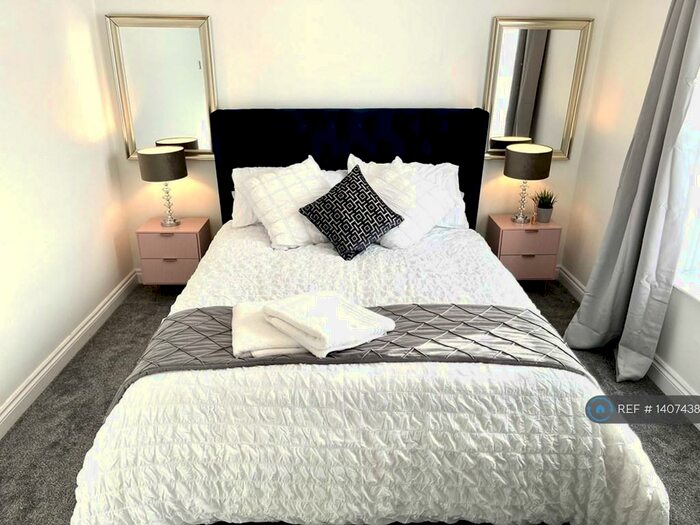 3 Bedroom Terraced House To Rent In Goodwood Road, Southsea, PO5